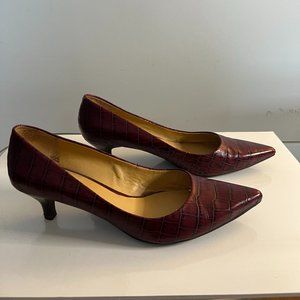 Nine West Pumps w/Kitten Heals Cranbury Color Leather Faux Croc size 8.5M